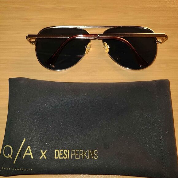 Quay Designer Rose Gold Aviator Sunglass main image 4